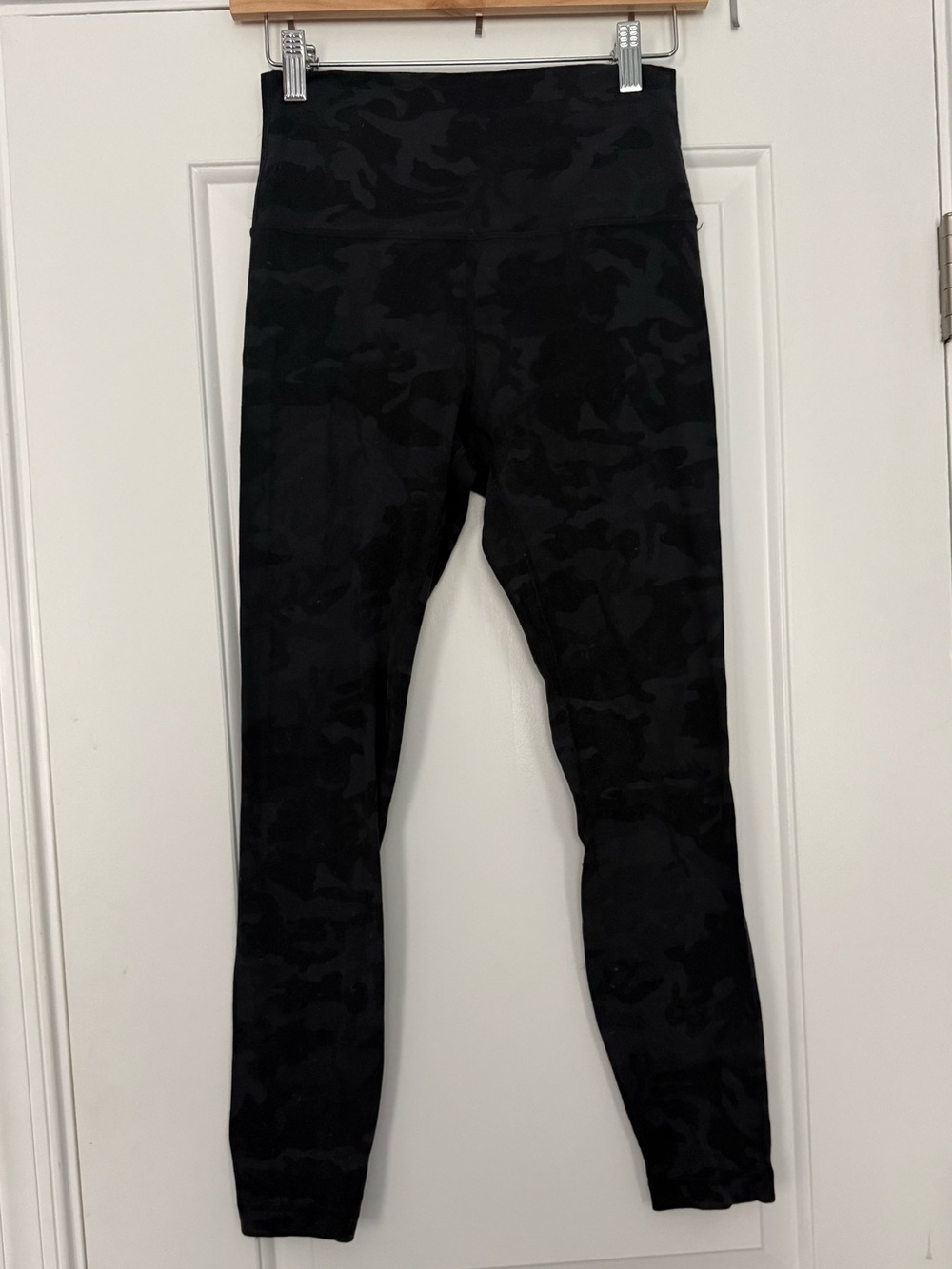 Lululemon Align Black Camo Leggings 25” - Picture 2 of 5
